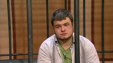 Парень избил и утопил в реке насильника своей сестры 07.08.2013