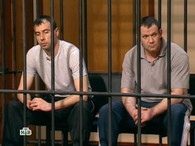 Поиски хулигана, потрящего машины, привели мужчин на скамью подсудимых 08.06.2012