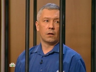 Пока он воевал, его сын погиб от передозировки. Теперь мертв и наркодилер...  23.06.2012