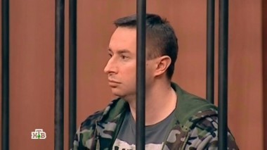 Старый клиент не принял отказа проститутки и полоснул ее по шее кухонным ножом 01.04.2015