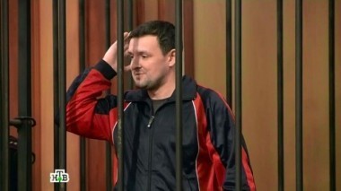 Таксист поспорил с пассажиром и во время перепалки ударил оппонента клинком в грудь 12.11.2016