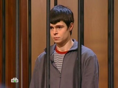 Вчерашнего солдата обвиняют в двойном убийстве 25.12.2012