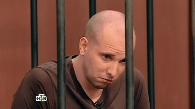 Влюбленный парень решил, что его бывшая девушка будет либо с ним, либо ни с кем 26.11.2014