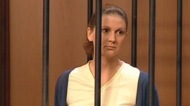 Врач-реаниматолог, убившая мужа и его любовницу, предстала перед судом благодаря записи с камеры наблюдения 28.09.2014