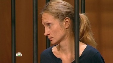 Женщина нанесла своей племяннице смертельный удар утюгом, когда узнала, что девушка - любовница ее мужа 05.04.2017