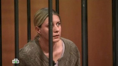 Женщина попыталась убить соцработника, угрожавшего забрать у нее ребенка 17.04.2016