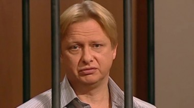 Журналистка пошла против новоиспеченных родителей, за что получила удар по голове и осталась без денег 17.08.2013